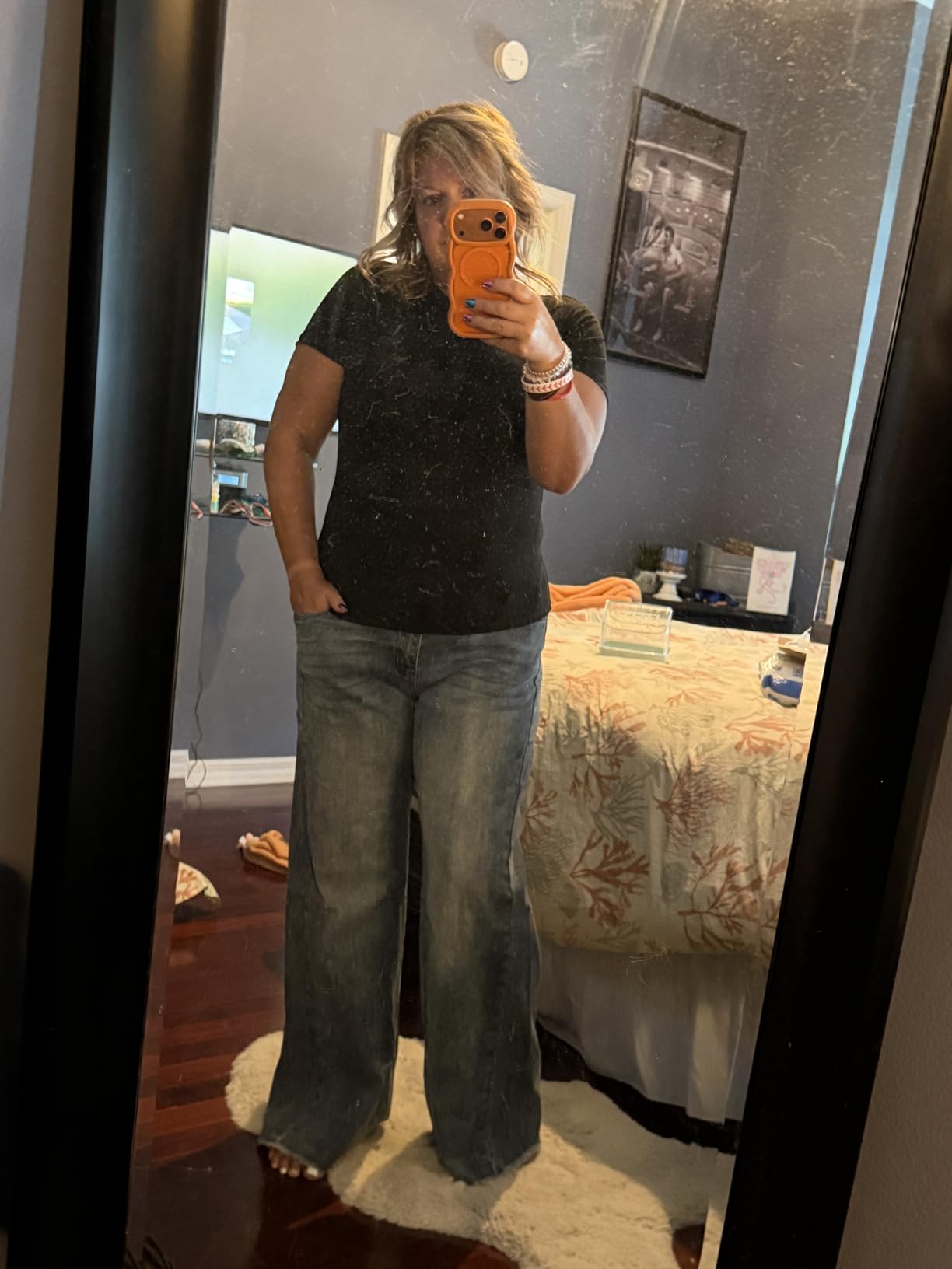 Trendy Queen Women's Wide Leg Jeans, Relaxed Loose with Raw Hem Pants customer photo 2