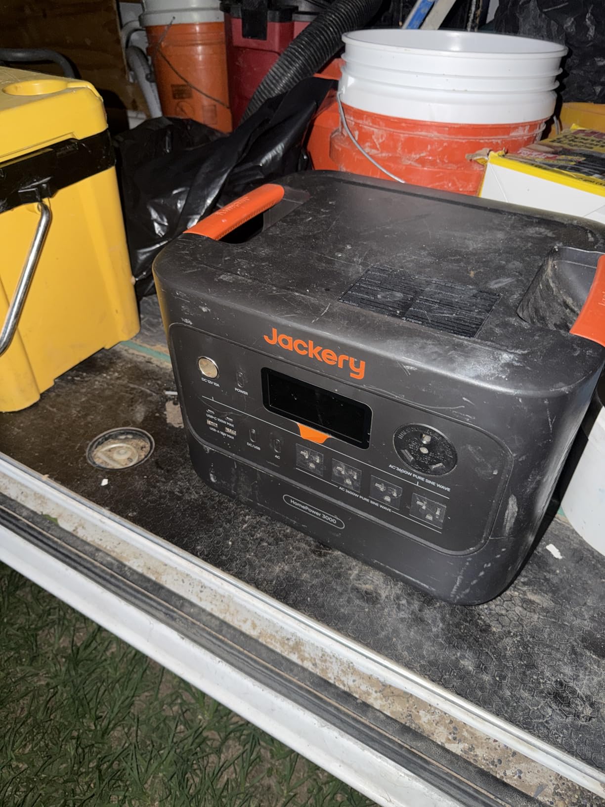 Jackery HomePower 3000 and 2x200W Solar Panels, 3072Wh, 3600W AC Output | 7200W Surge, LFP Battery, Solar Generator, Essential Backup for Home Use, Power Outage, RV, Emergencies customer photo 1