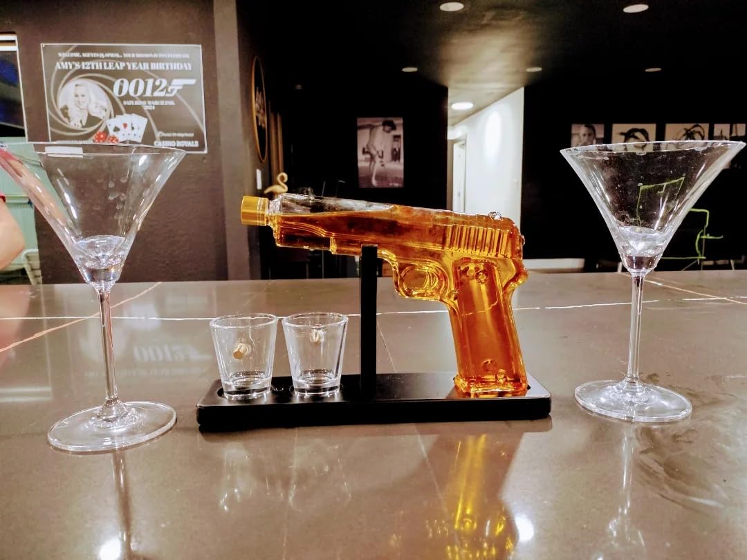 TheWineThings Novelty Whiskey Decanter Gift Set with 2 Grenade Glasses customer photo 2
