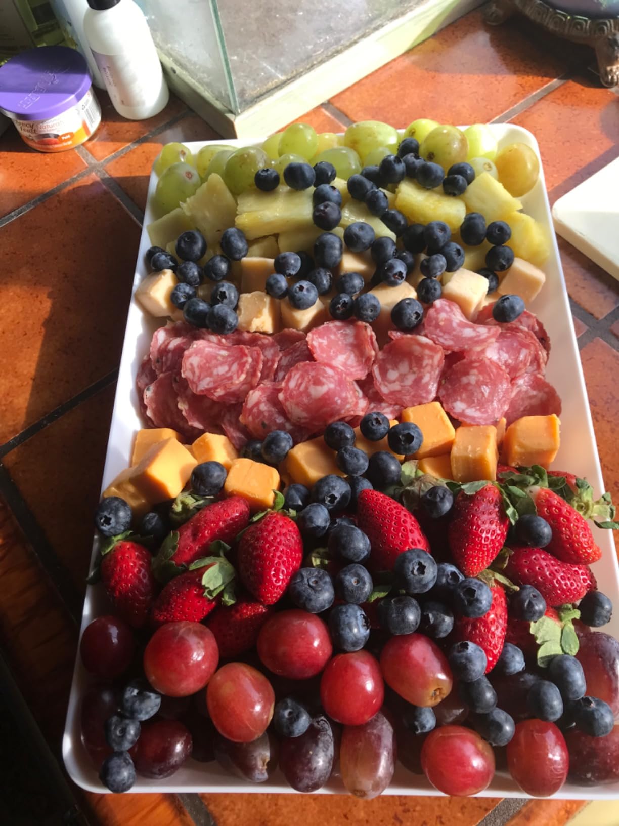 Lifewit 4 Pcs Serving Tray for Party, Reusable Plastic Food Serving Platter customer photo 2