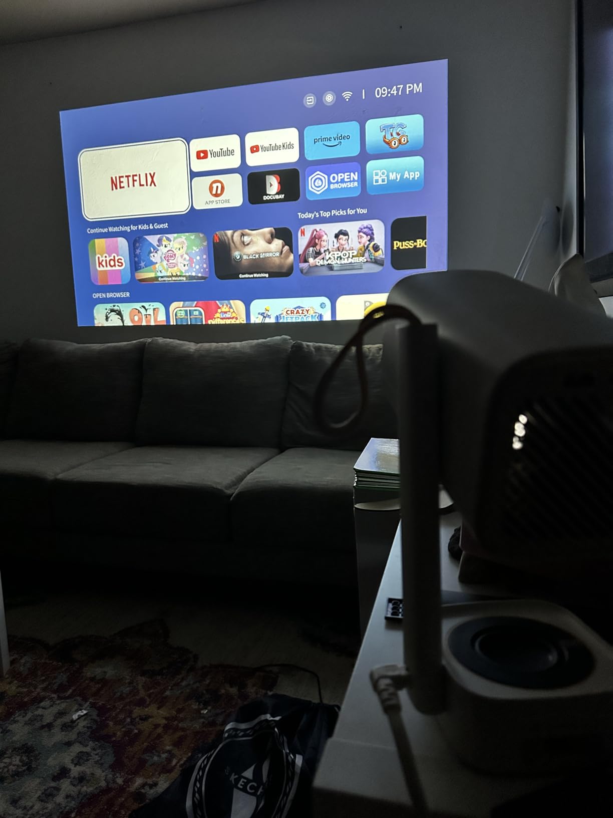 Yaber T1 Pro2 Mini Projector with WiFi and Bluetooth, Dolby Audio & Turbo Sonic Bass, Auto Focus & Keystone, Native 1080 FHD with HDR10, Portable Projector for Outdoor Indoor Use customer photo 2