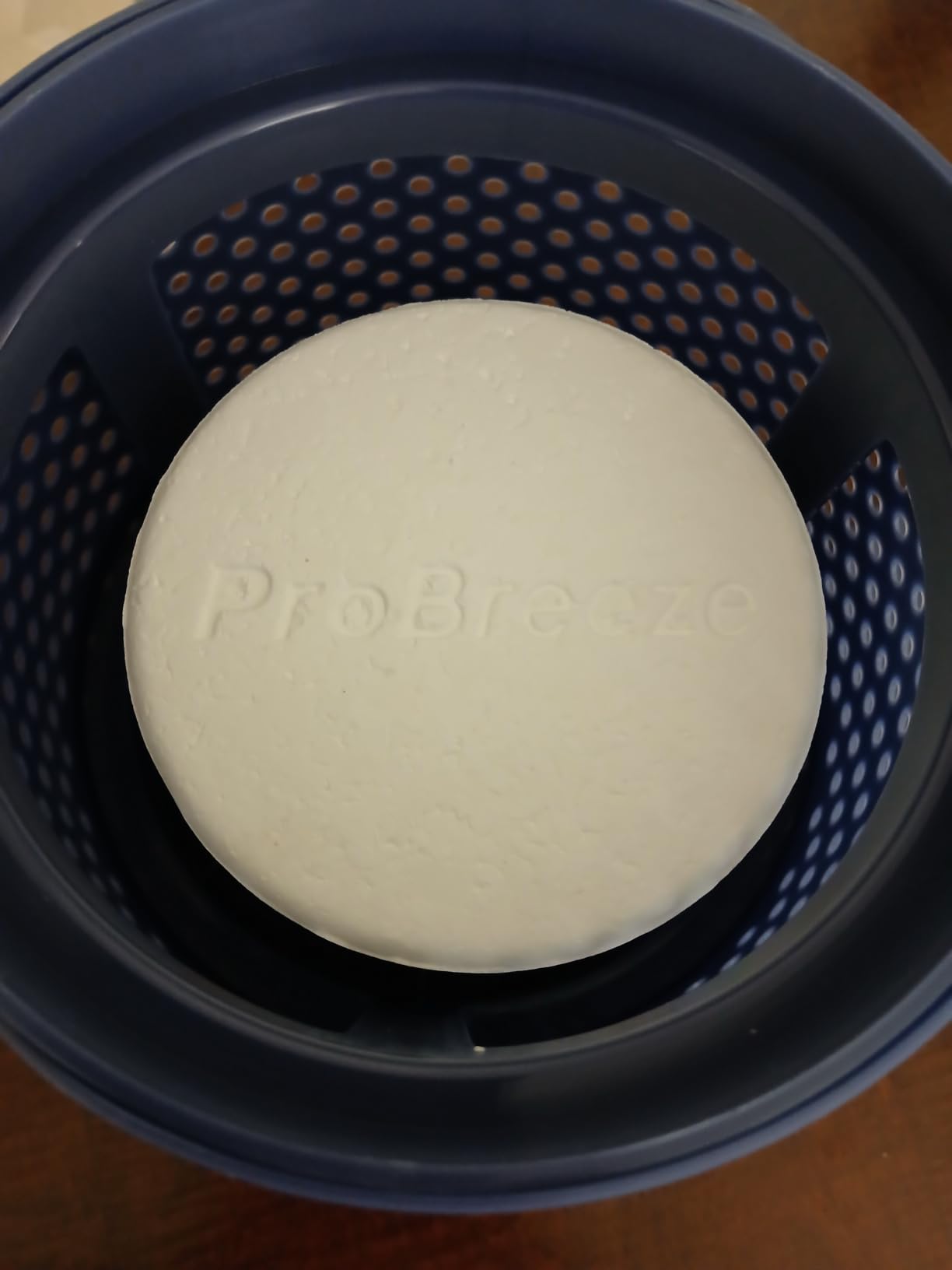 Pro Breeze Osmo Non-Electric Moisture Absorber, 44 fl.oz, Included 1.54lb Refillable Tablet, Lasts 100 Days, Ideal Silent Mini Dehumidifier for Closet, Bathroom & Bedroom, Fragrance Free, White customer photo 2