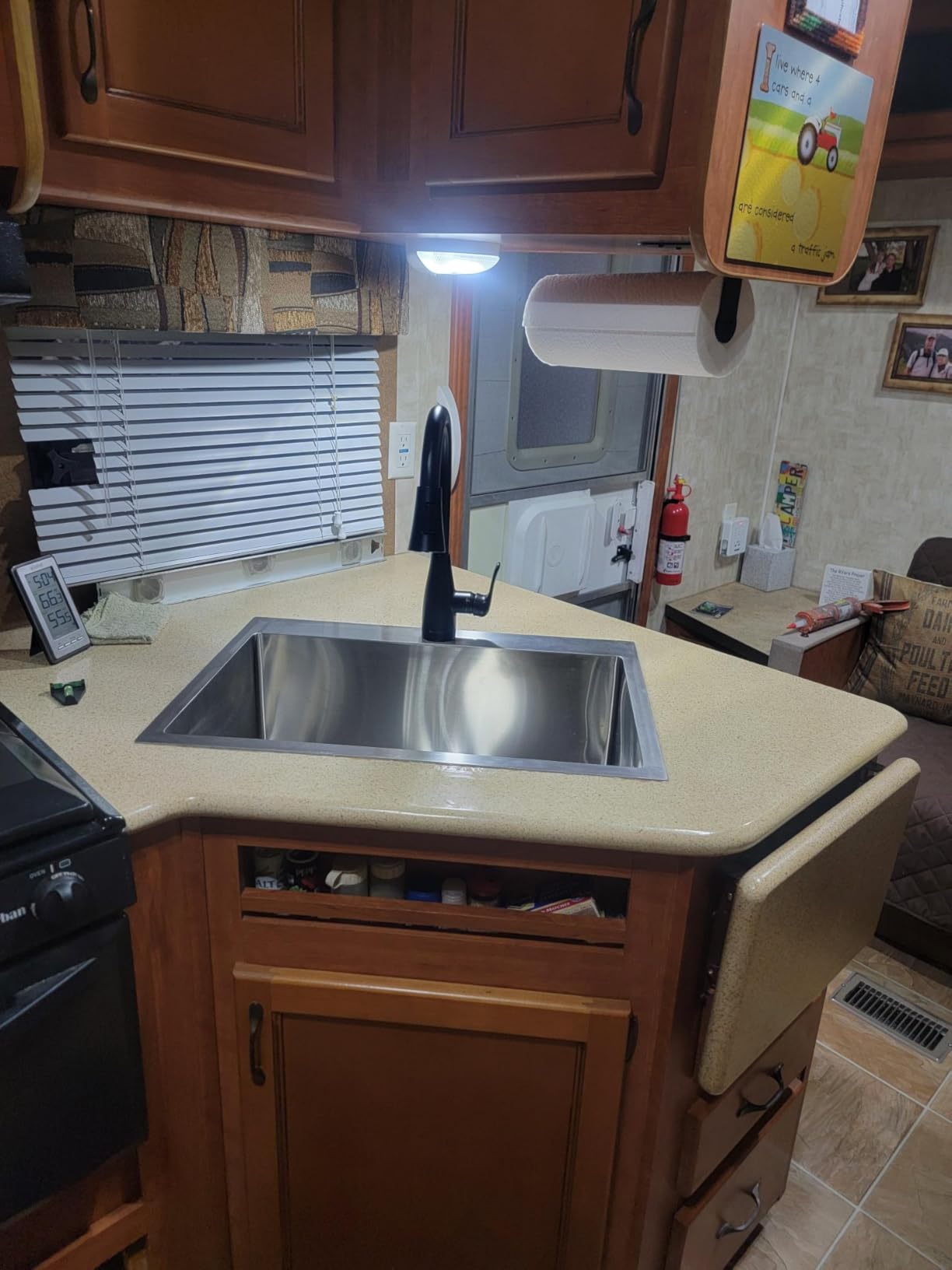 SHACO 33 Inch Stainless Steel Farmhouse Sink, 33x21 Apron Front Kitchen Sink, 9 Inch Deep 16 gauge Commercial Single Bowl Farm Sink customer photo 1