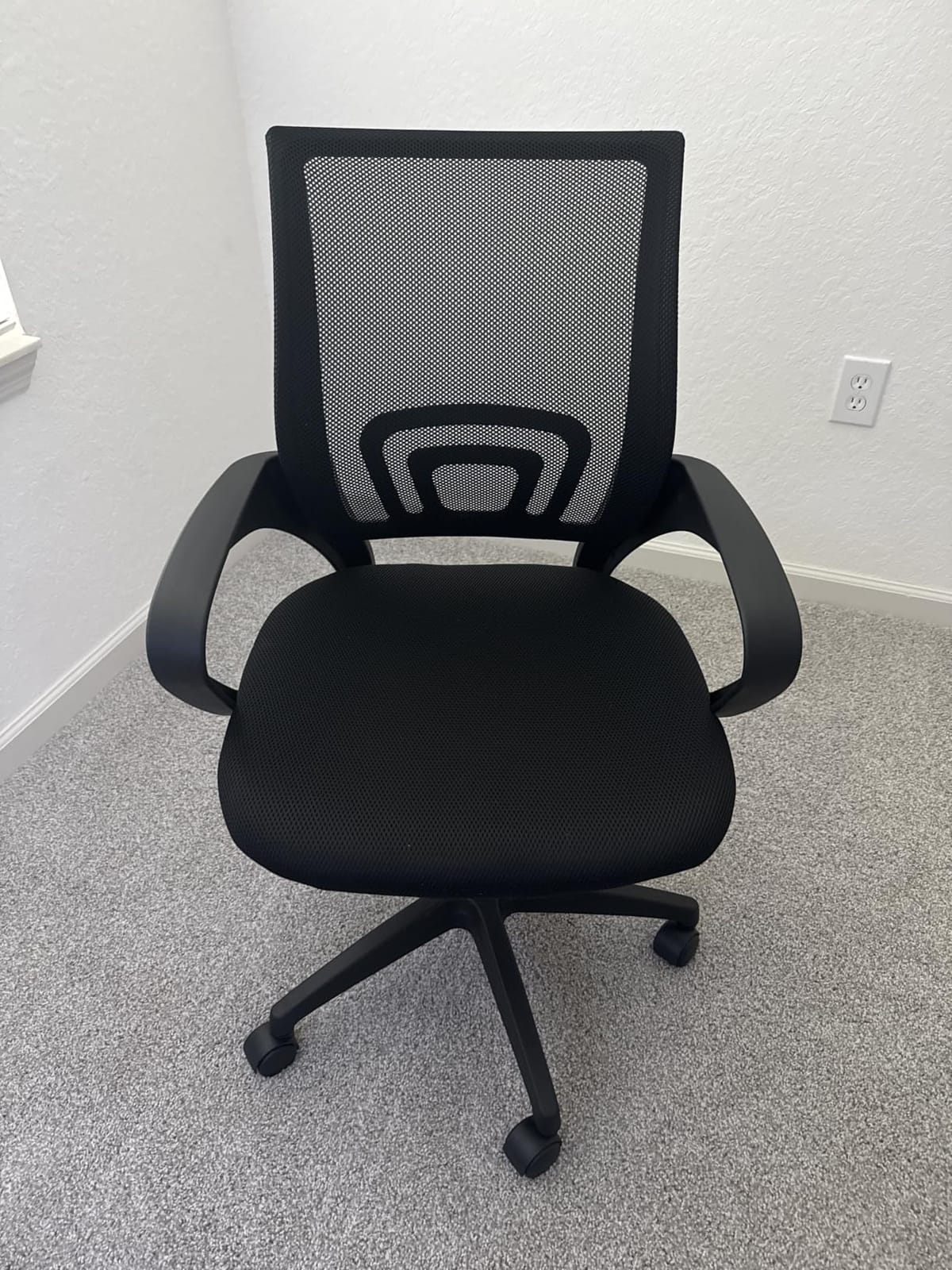 BestOffice Ergonomic Office Chair | Mid-Back Swivel Desk Chair | Dark Black | with Lumbar Support, Adjustable Height & Breathable Backrest | Sponge Seat & Rolling Wheels | for Home, Office customer photo 2