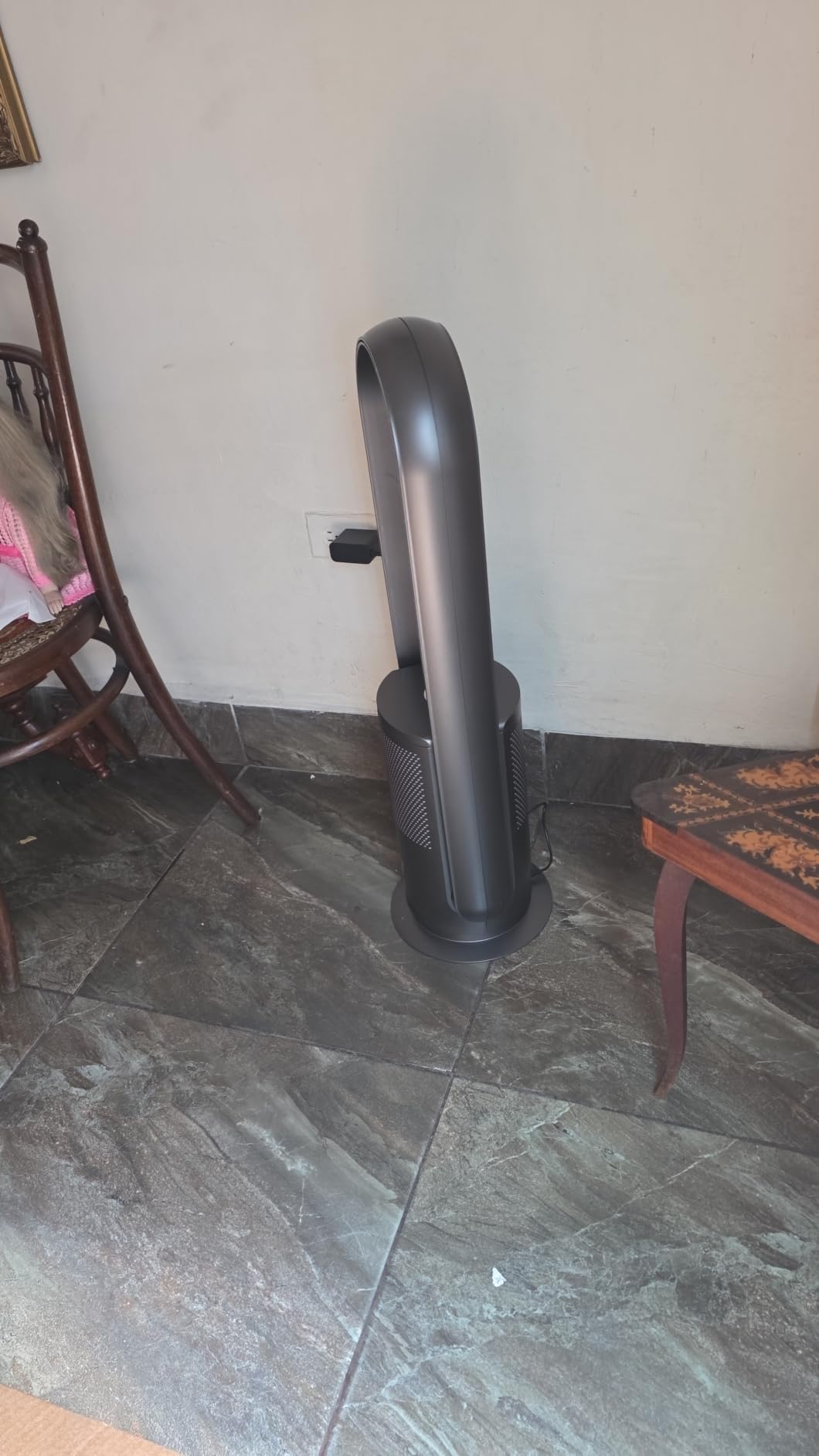 U ULTTY Bladeless Tower Fan and Air Purifier in one, Quiet Tower Fan with Remote, Touch, 9 Speeds, 8H Timer, HEPA Filter 99.97%, 90° Oscillation Fans, Floor Fans Powerful for Home Office Room, Black customer photo 2