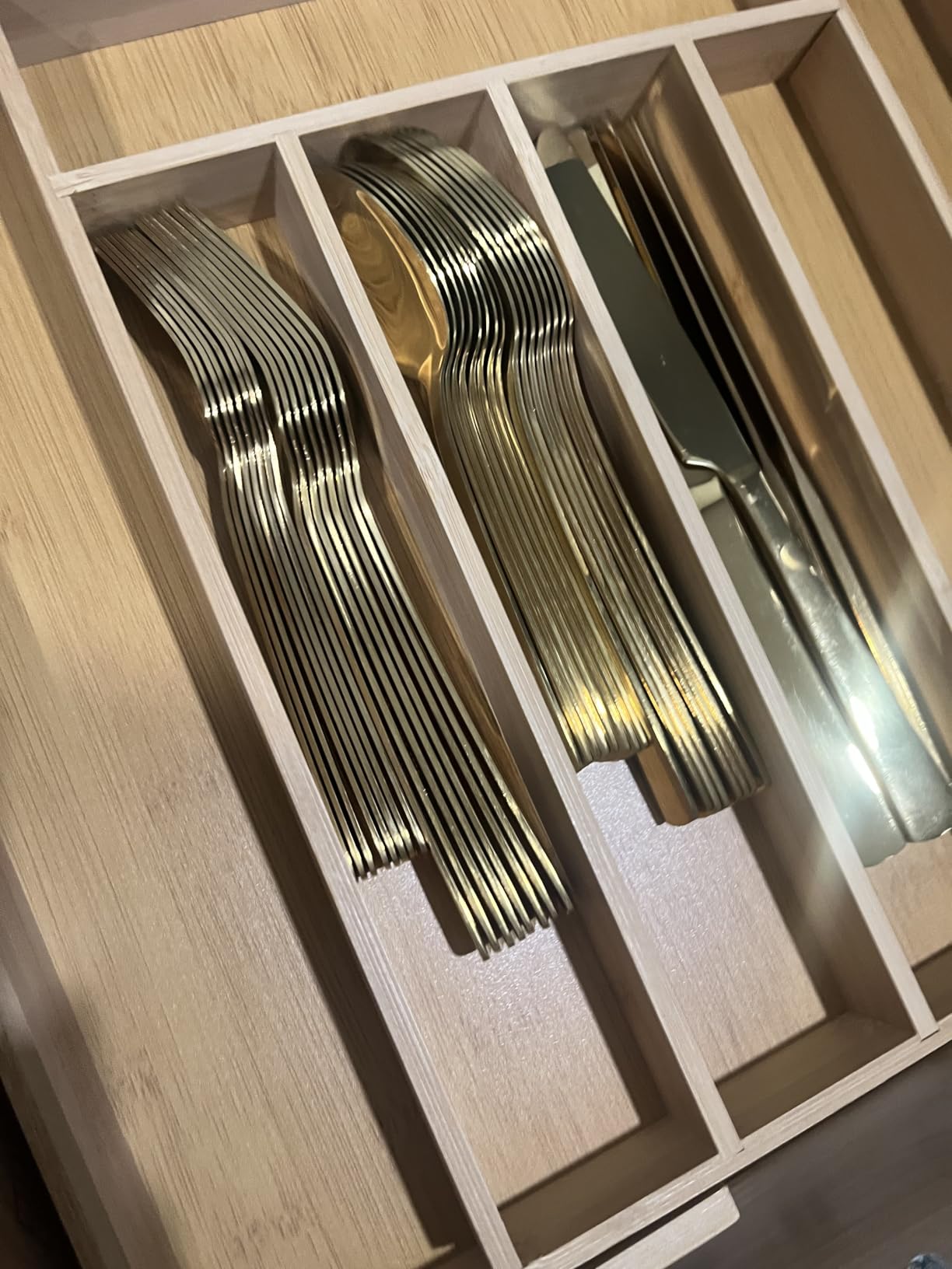 Stapava 40 Pcs Black Silverware Set, Food-Grade Stainless Steel Flatware Set for 8 Mirror Polished Cutlery Utensil Sets Include Dinner Knives Spoons and Forks Set Dishwasher Safe for Home Restaurant customer photo 2