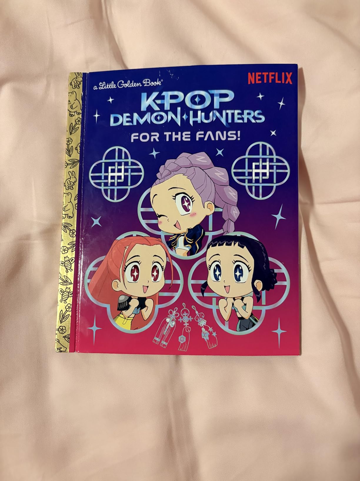 For the Fans! (KPop Demon Hunters): Official Storybook (Little Golden Book) customer photo 1
