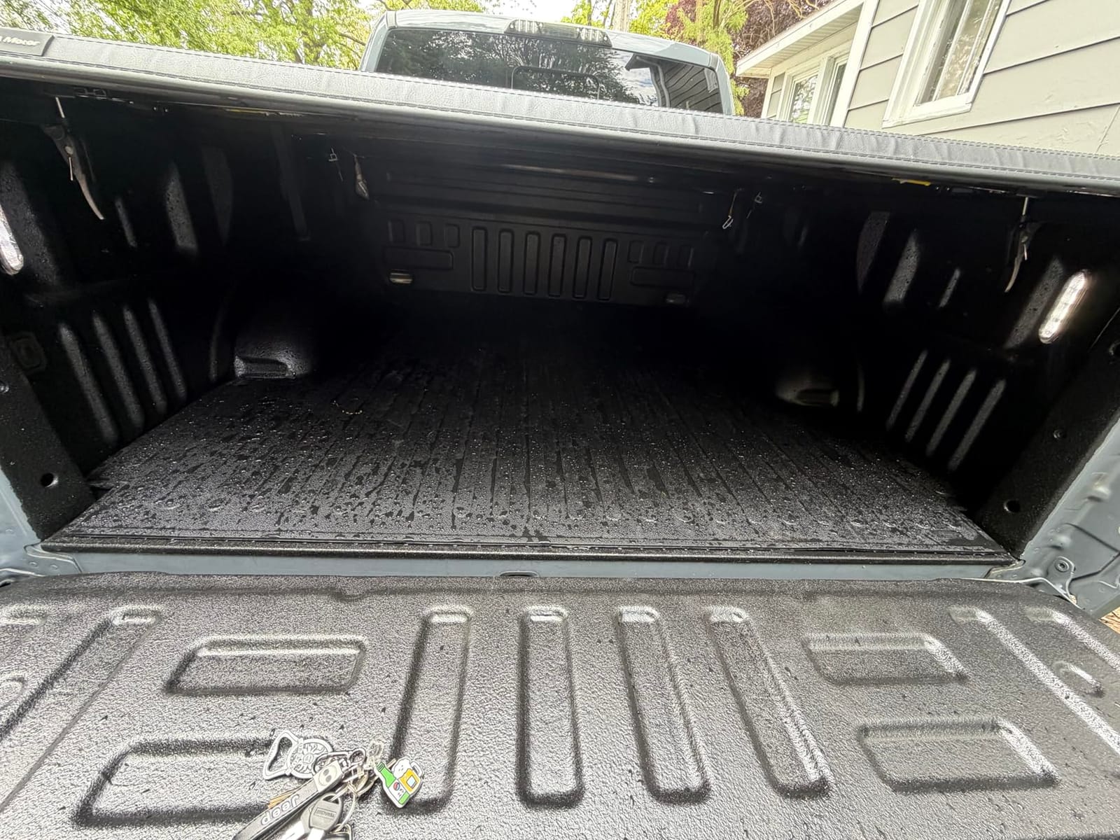 GEEDAR Heavy Duty Rubber Bed Mat for 2019-2026 Chevy Silverado/GMC Sierra 1500 Accessories 5'8'' Vehicle Bed, Bed Liner for Chevy Silverado GMC Sierra 1500, Black customer photo 2