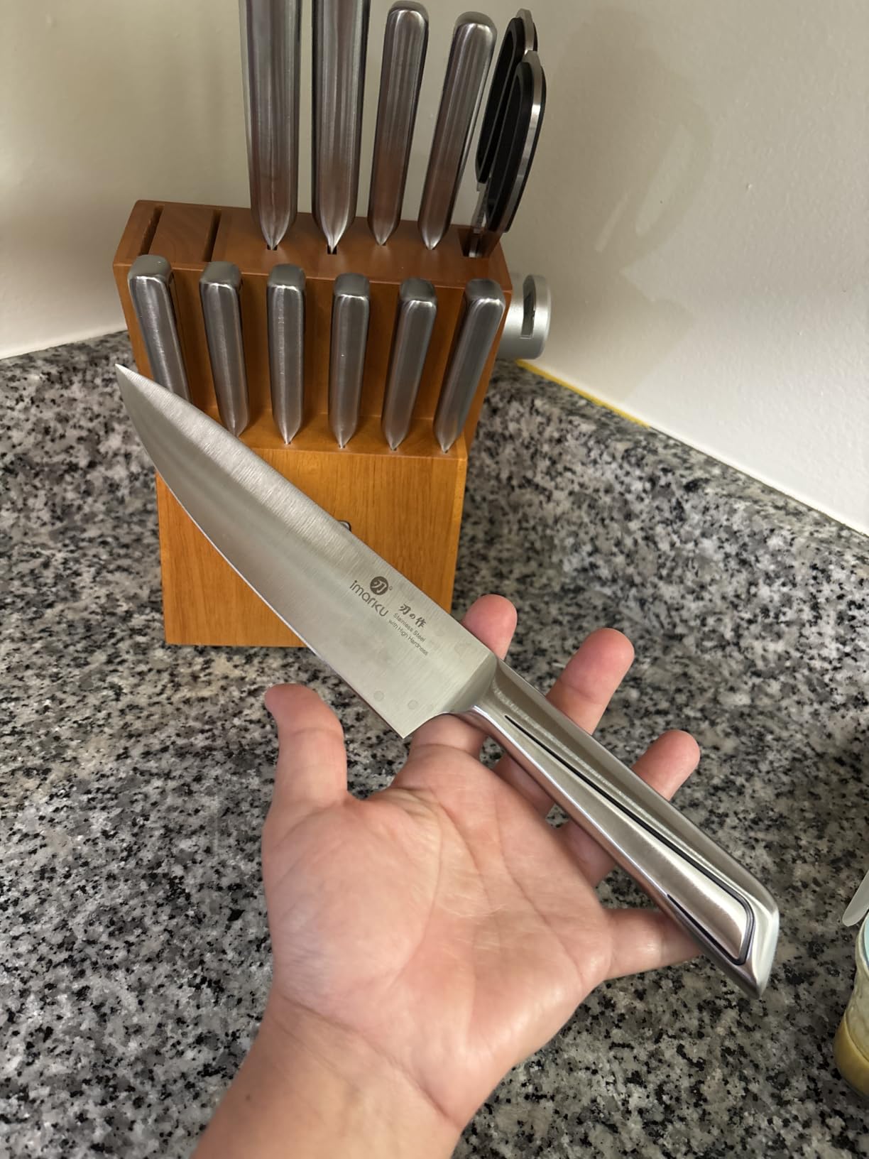 imarku Japanese High Carbon Stainless Steel Knife Set with Block, Precision-Forged Gyutou Kitchen Knives with Built-in Sharpener, Ultra-Sharp 10–15° Edge, Ergonomic Non-Slip Handle, Dishwasher Safe customer photo 2