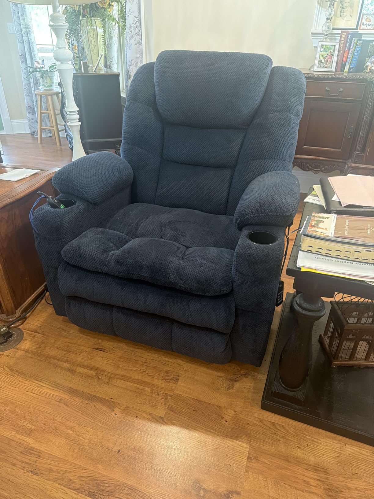 MCombo 3 Motor Lay Flat Power Lift Recliner for Elderly, Medium-Wide, R7524 customer photo 2