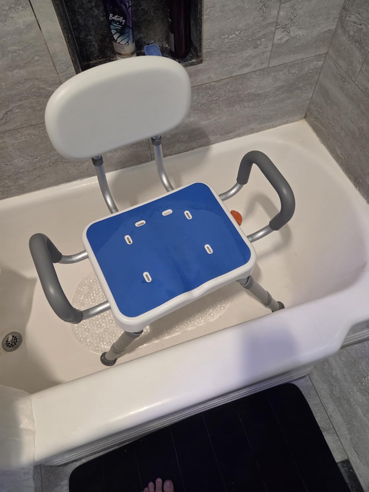 KingPavonini 360° Swivel Shower Chair for Inside Shower, 550 LB Heavy Duty customer photo 1