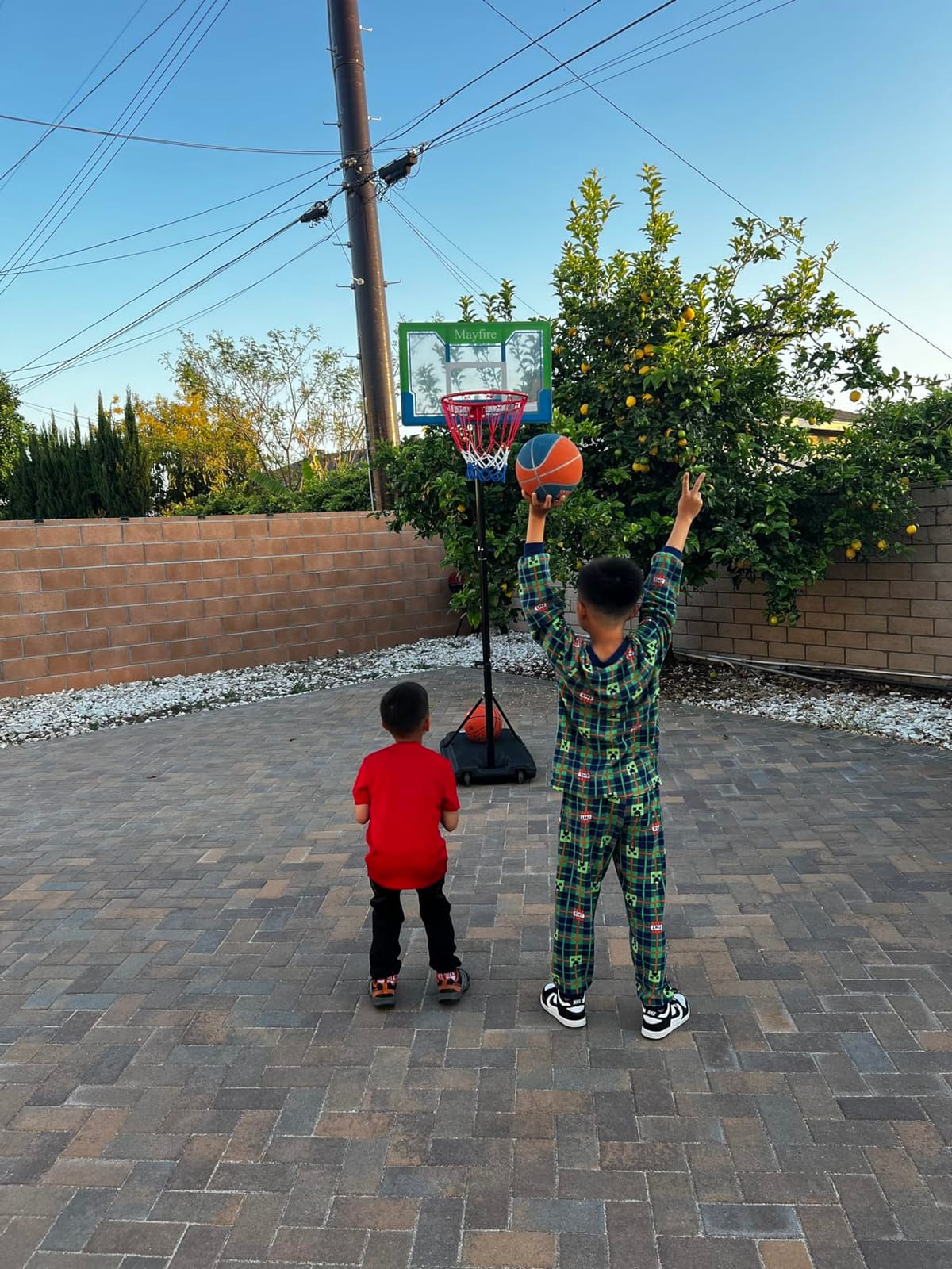 Portable Basketball Hoop for Kids & Teens, 4.1–8.5FT Adjustable Height, 32'' Shatterproof Backboard, Fillable Base with Weight Bag, Outdoor Goal for Backyard & Driveway customer photo 2