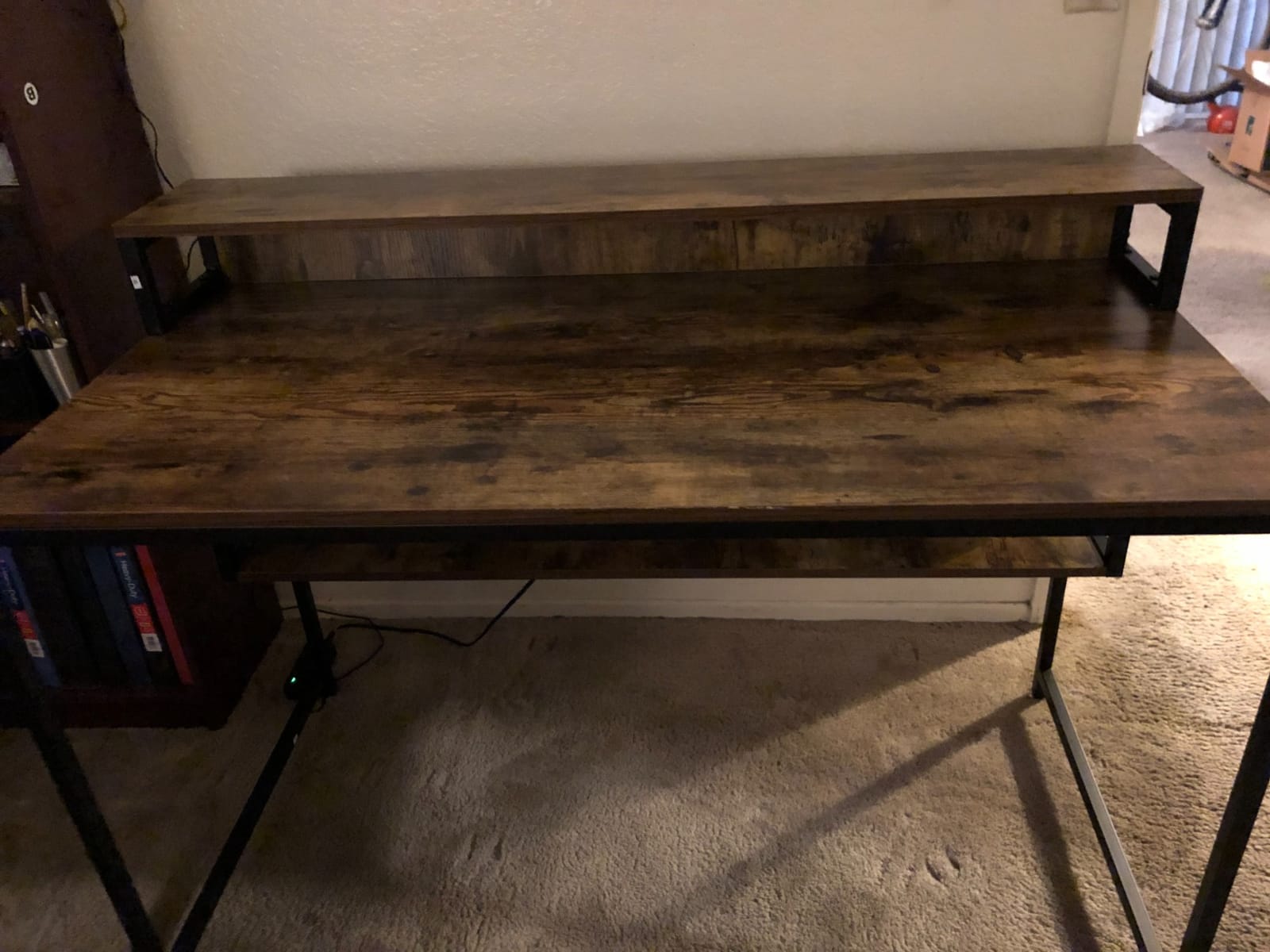 Cubiker Standing Desk, 32