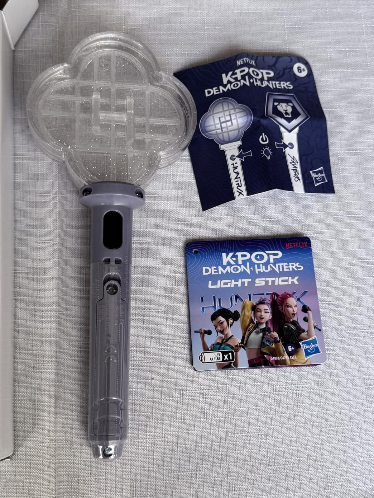 Kpop Demon Hunters HUNTR/X Light Stick, 8+ Light-Up Modes, Electronic Interactive Toys for Kids Ages 6 and Up customer photo 1