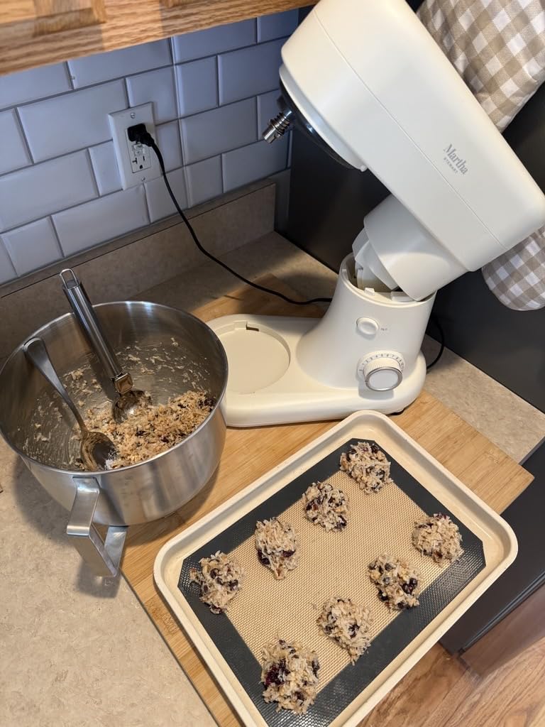 Martha Stewart 5.3QT Tilt Head Stand Mixer, 12 Speeds, Stainless Steel Bowl customer photo 2
