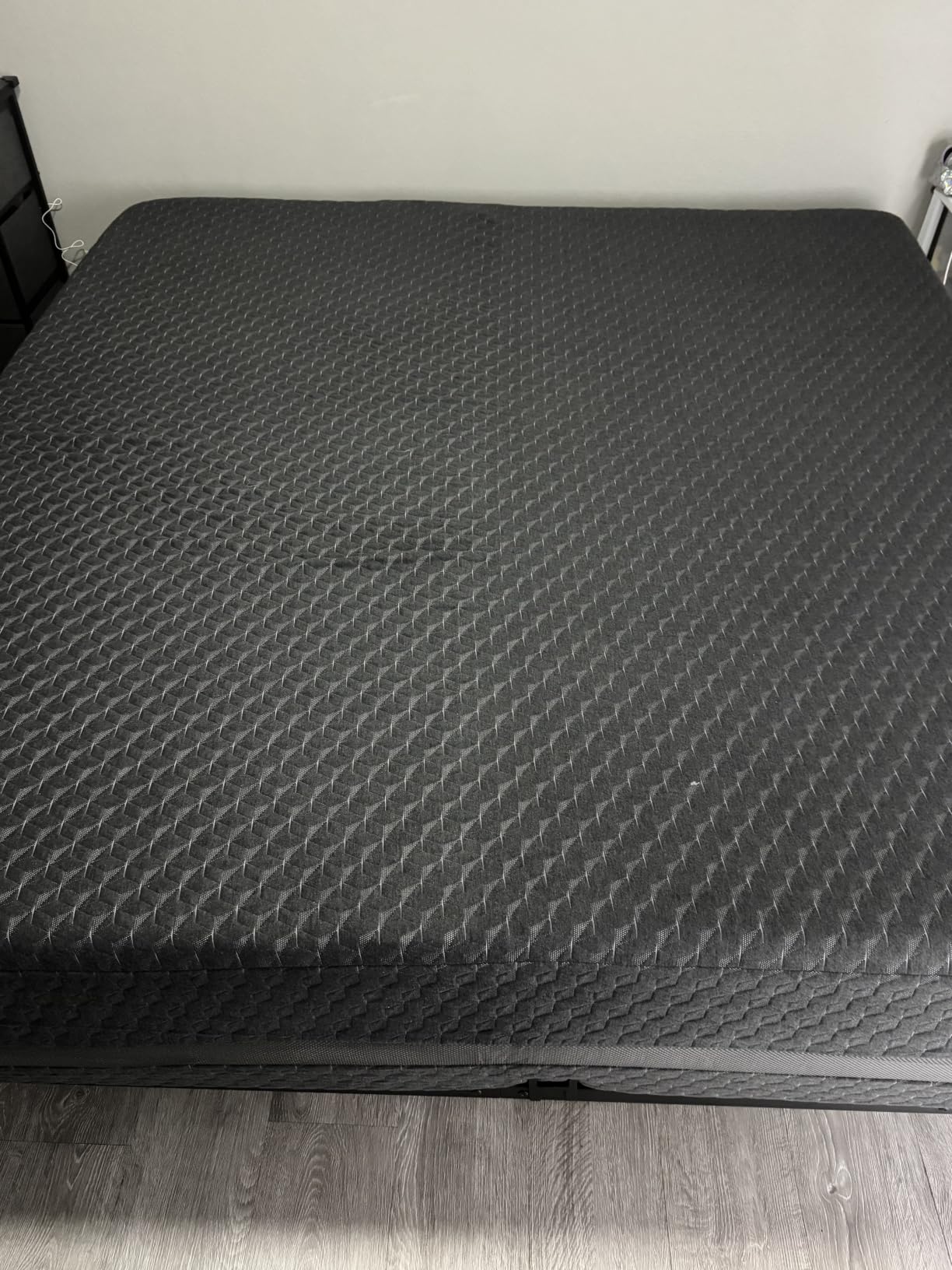 Novilla Queen Gel Memory Foam Mattress 12 Inch for Spinal Alignment - 12 Inch Queen Mattress for Responsive Support & Refreshing Sleep comfort, with Green Tea-Infused Foam, Mattresses in a Box customer photo 1