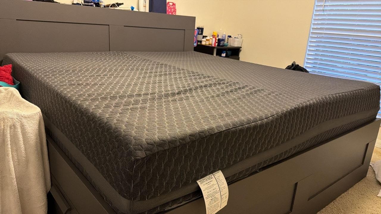 Novilla Queen Gel Memory Foam Mattress 12 Inch for Spinal Alignment - 12 Inch Queen Mattress for Responsive Support & Refreshing Sleep comfort, with Green Tea-Infused Foam, Mattresses in a Box customer photo 2