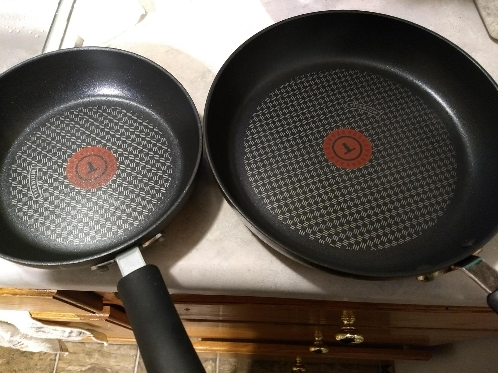 T-fal Ultimate Hard Anodized Nonstick Cookware Set, 10-Piece, Pots and Pans customer photo 1