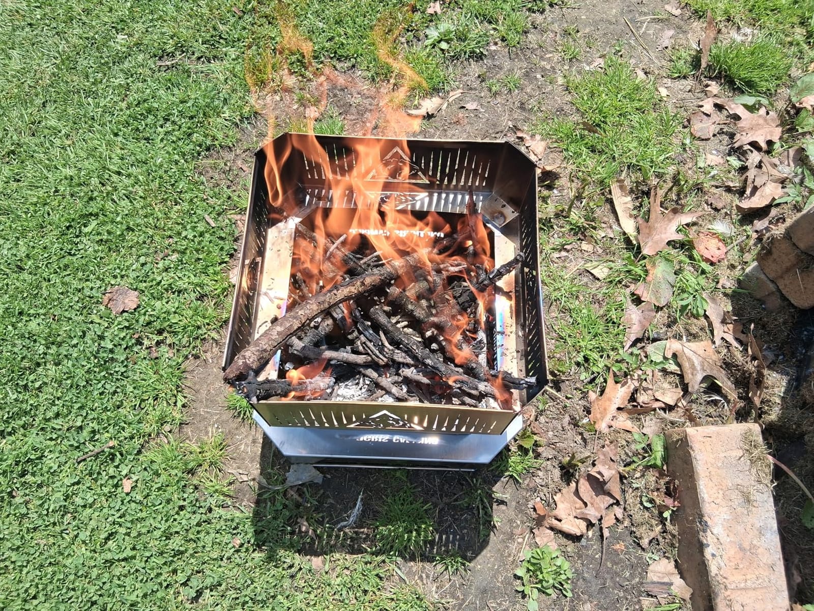ONETIGRIS CAMPING NESTFIRE Portable Fire Pit for Camping, 11.8-Inch Collapsible Stainless Steel Wood Burning Fire Pit with Grill Grate and Carry Bag for Outdoor Cooking customer photo 1