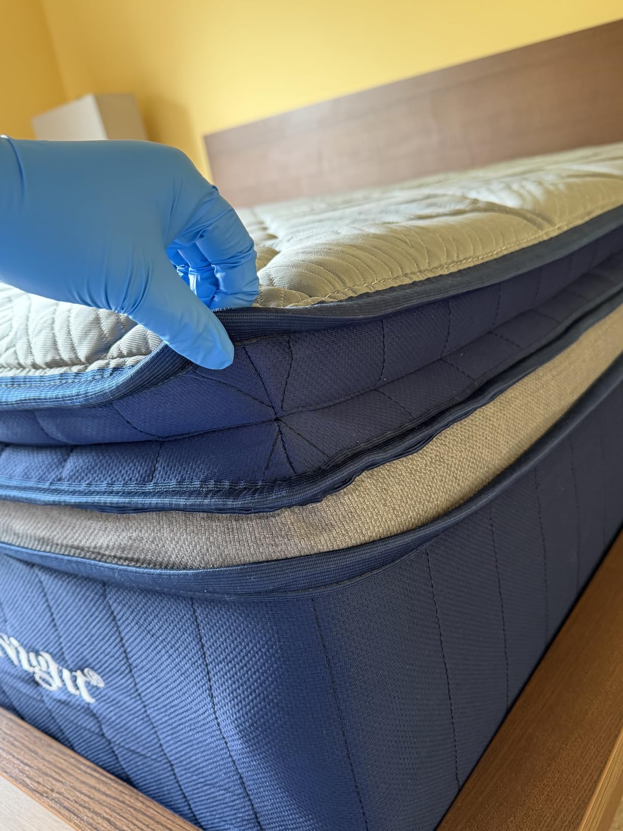 Sweetnight CoolNest Hybrid King Size Mattress 14 Inch, Cooling Pillow Top customer photo 2