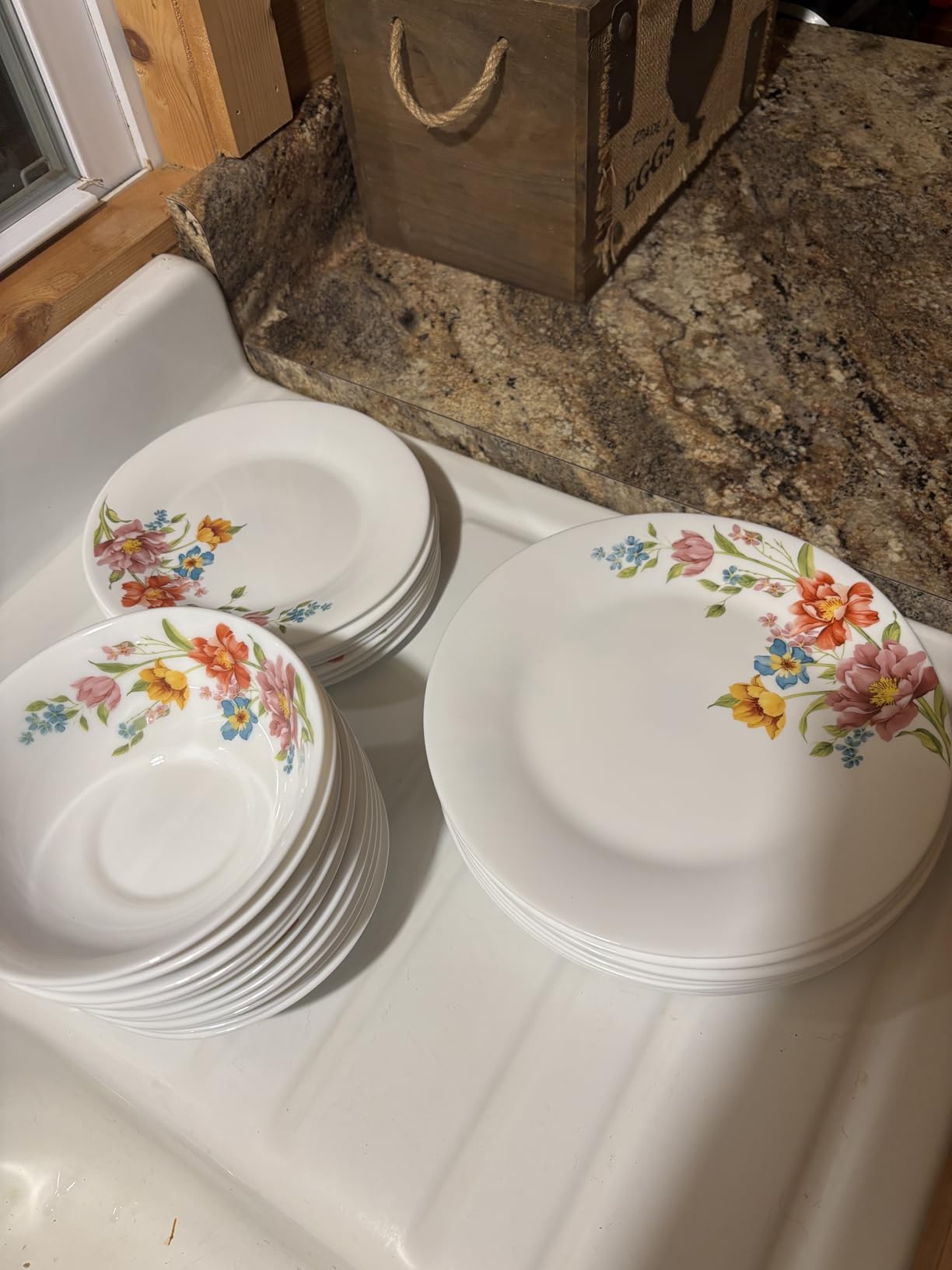 Gibson Home Vanilla Hills 12-Piece Opal Glass Dinnerware Set, Service for 4 – Includes 10