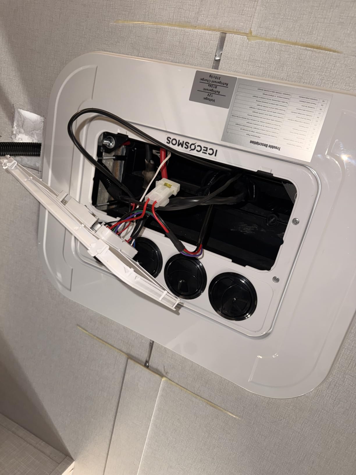 Ultra-Slim 12 Volt DC Roof Top RV Air Conditioner with Heat customer photo 2