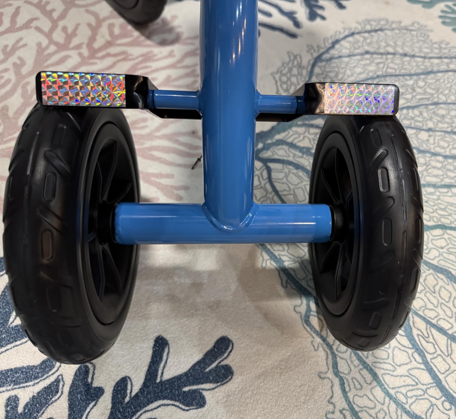 WHLICKS Foldable All Terrain Knee Scooter for Adults for Foot Injuries customer photo 2
