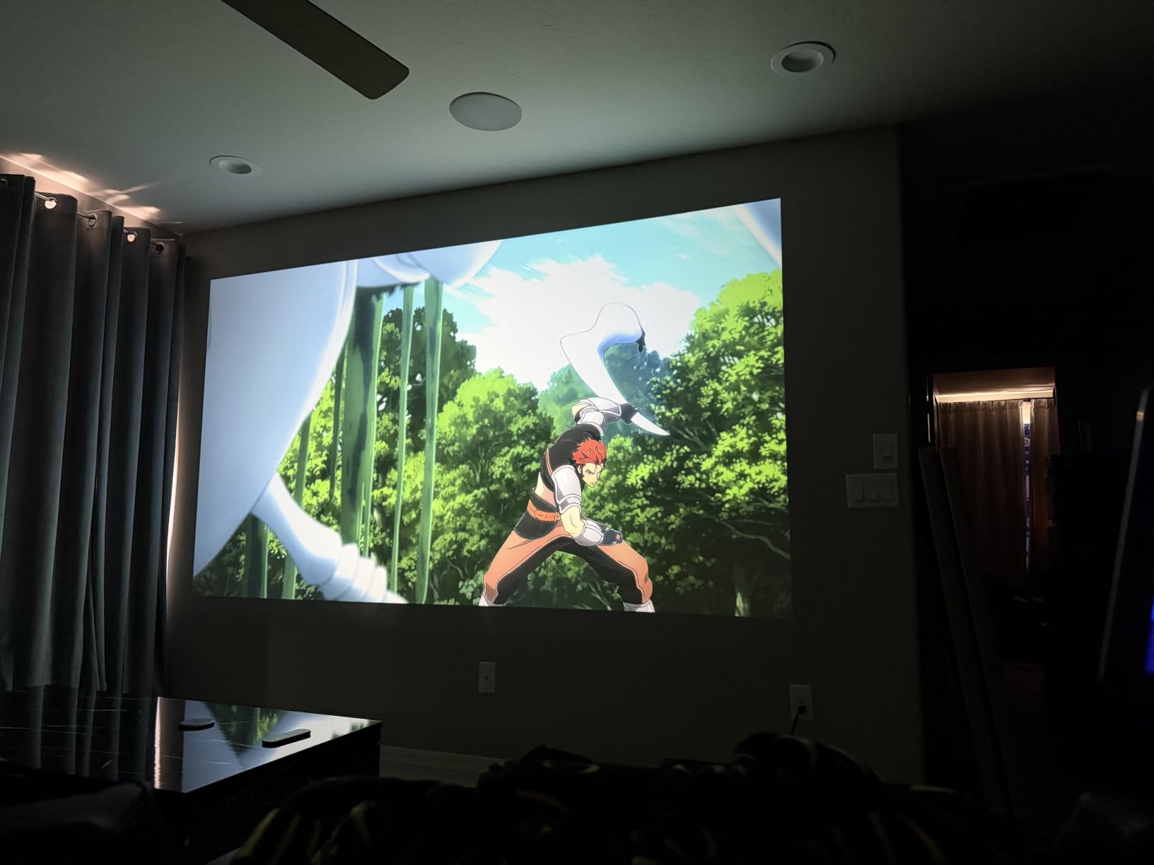 Smart Projector 4K [VIDAA Live TV & 36W Dolby & Voice Control] with WiFi6 and Bluetooth, Short Throw Projector Compatible with Netflix, AI Auto Focus, HDR10, Home Theater Proyector for Outdoor Movies customer photo 1