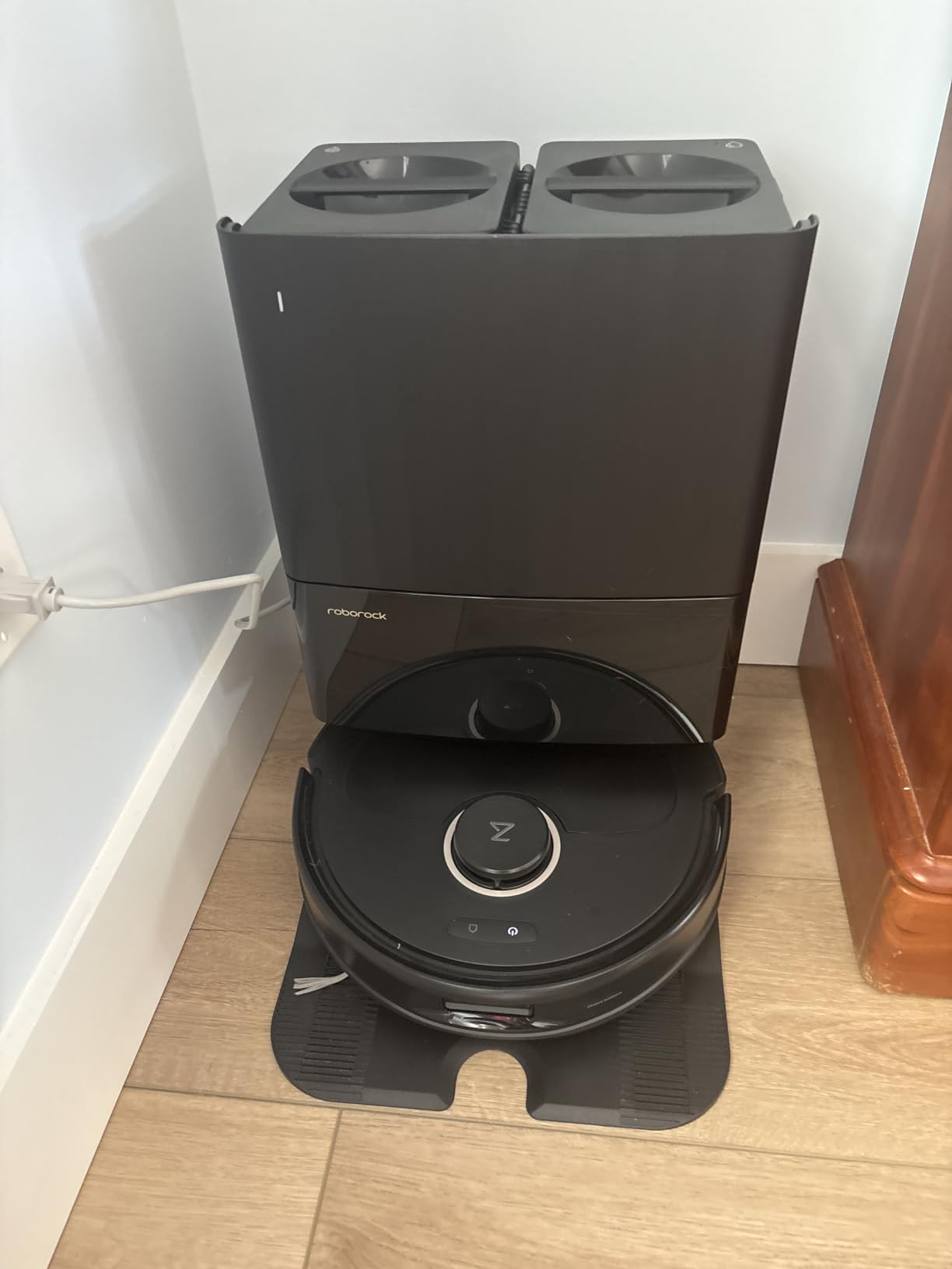 roborock 2026 New Qrevo 2 Pro Robot Vacuum and Mop, 20,000Pa Suction | FlexiArm Edge Mopping, Zero-Tangle, High-Temperature Mop Self-Cleaning, Smart Obstacle Avoidance, Auto Mop Removal, White customer photo 2