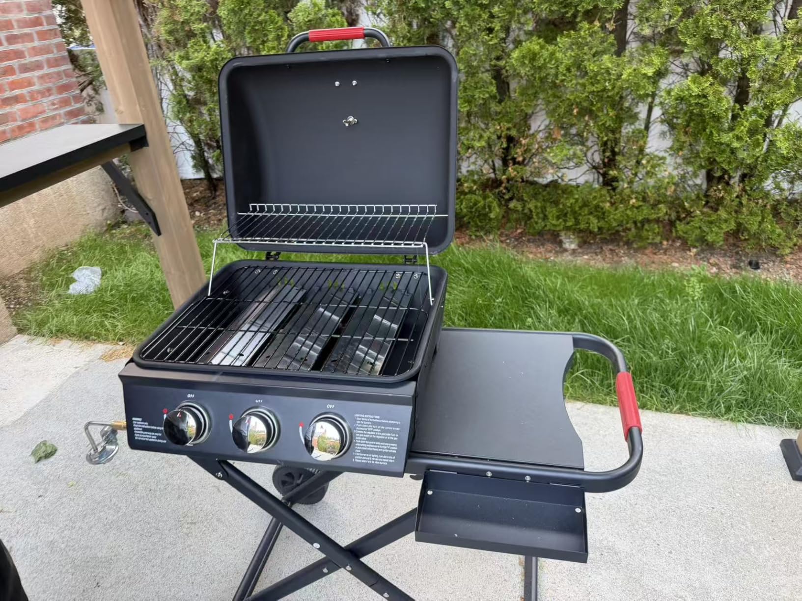LAUDLIFE 5-Burner Propane Grill Griddle Combo with Side Burner | 3-in-1, 704 Sq.In Cooking Area, 50,000 BTU Gas Grill, Porcelain-Enameled Flat Top Griddle, Outdoor Backyard BBQ Grill customer photo 1