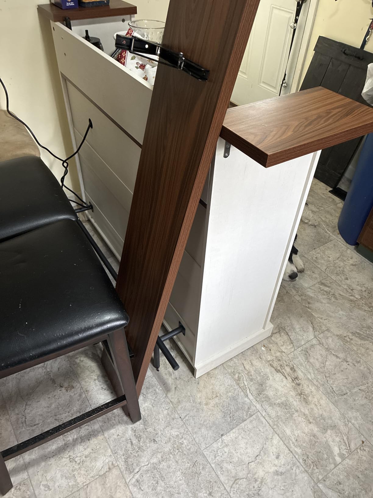 Kitchen Island with Stools, 67