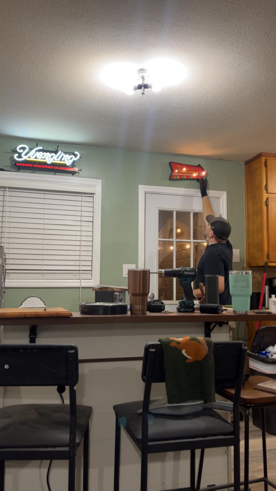 Kitchen Island with Stools, 67