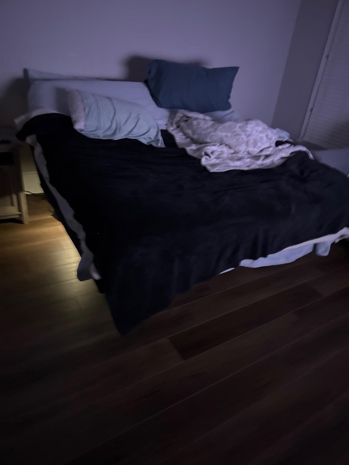 Nestl S1000 Queen Adjustable Bed Frame, Queen Adjustable Bed Base with Wireless Remote, Head and Foot Incline, Zero Gravity, Anti Snore, Zero Clearance, Okin Motors customer photo 1