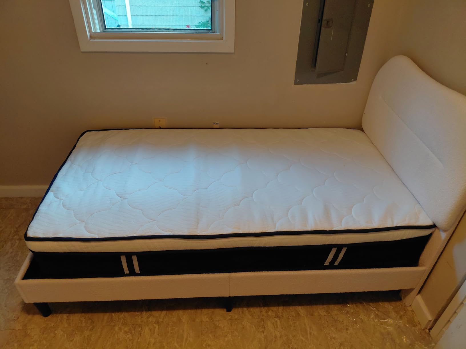 Firm Queen Mattress 14 Inch-Hotel Collection Cooling Hybrid Mattress in box customer photo 2