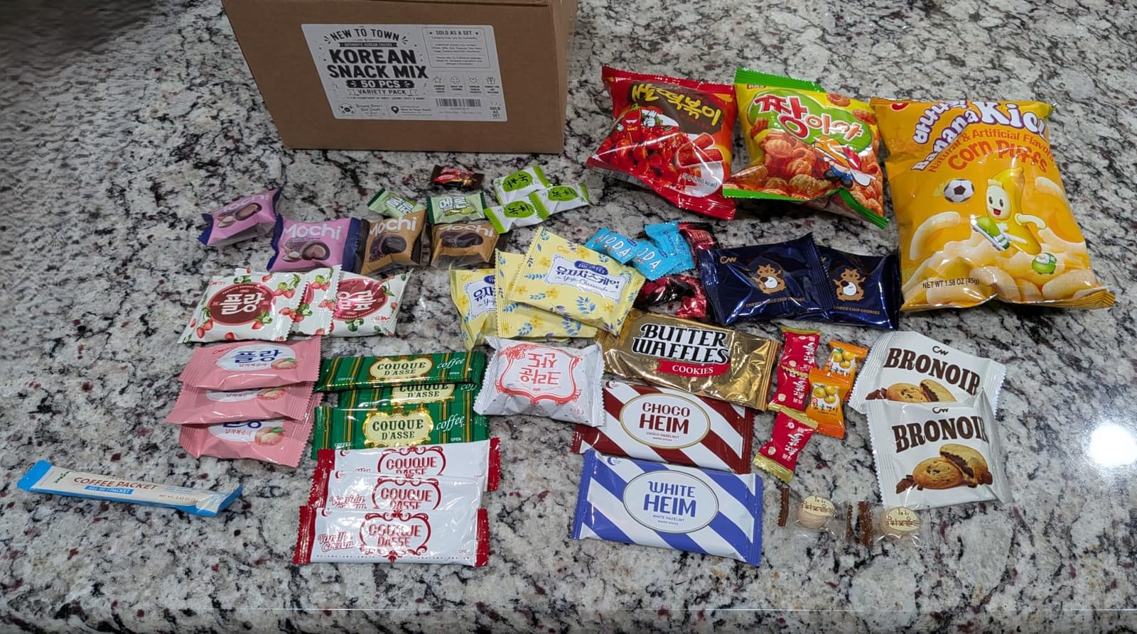 Korean Snack Box Variety Pack 50 Count, Korean Candy Assortment, 22 Different Individually Wrapped Snacks, Care Package Gift Box, New to Town customer photo 1