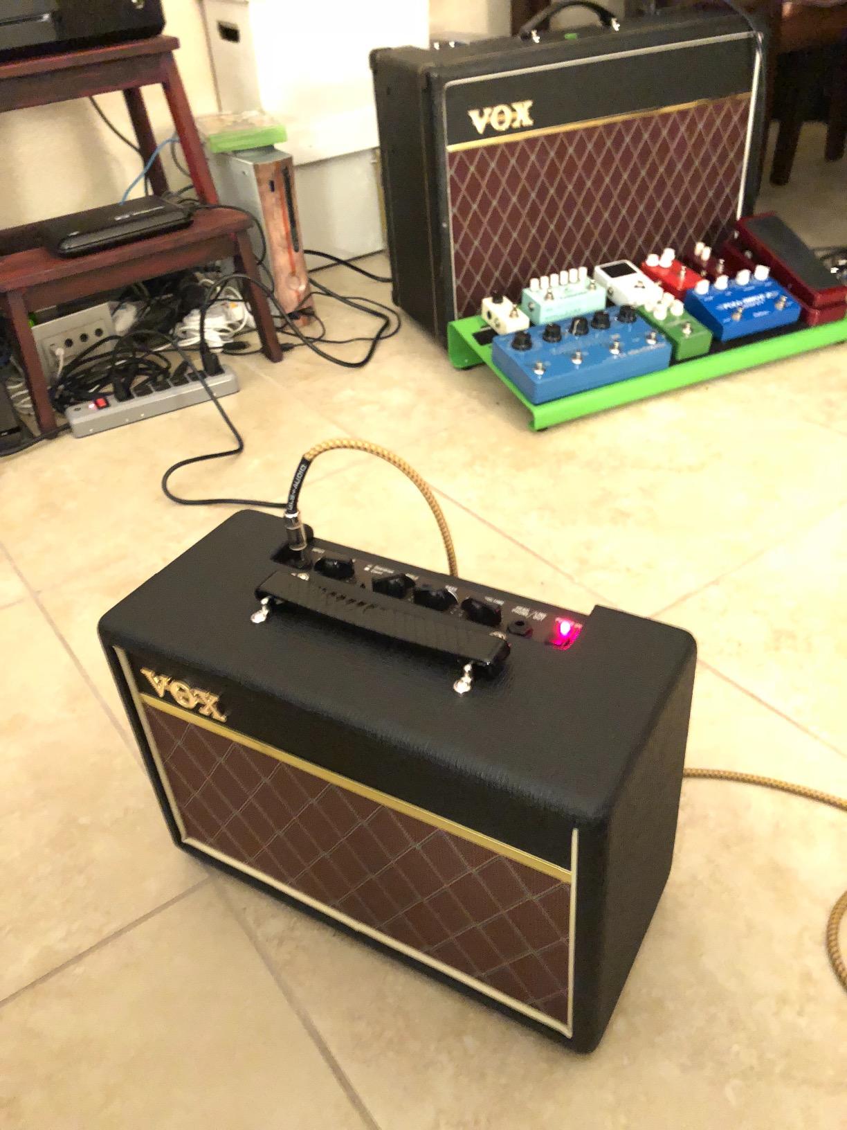 Vox Pathfinder 10 1x6.5 inch 10-watt Combo Amplifier w/ 1 Channel customer photo 2