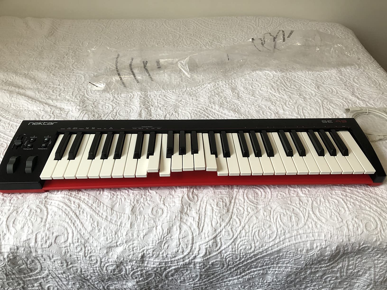 Nektar, 49-Key Midi Controller (SE49),Black white Grey customer photo 2