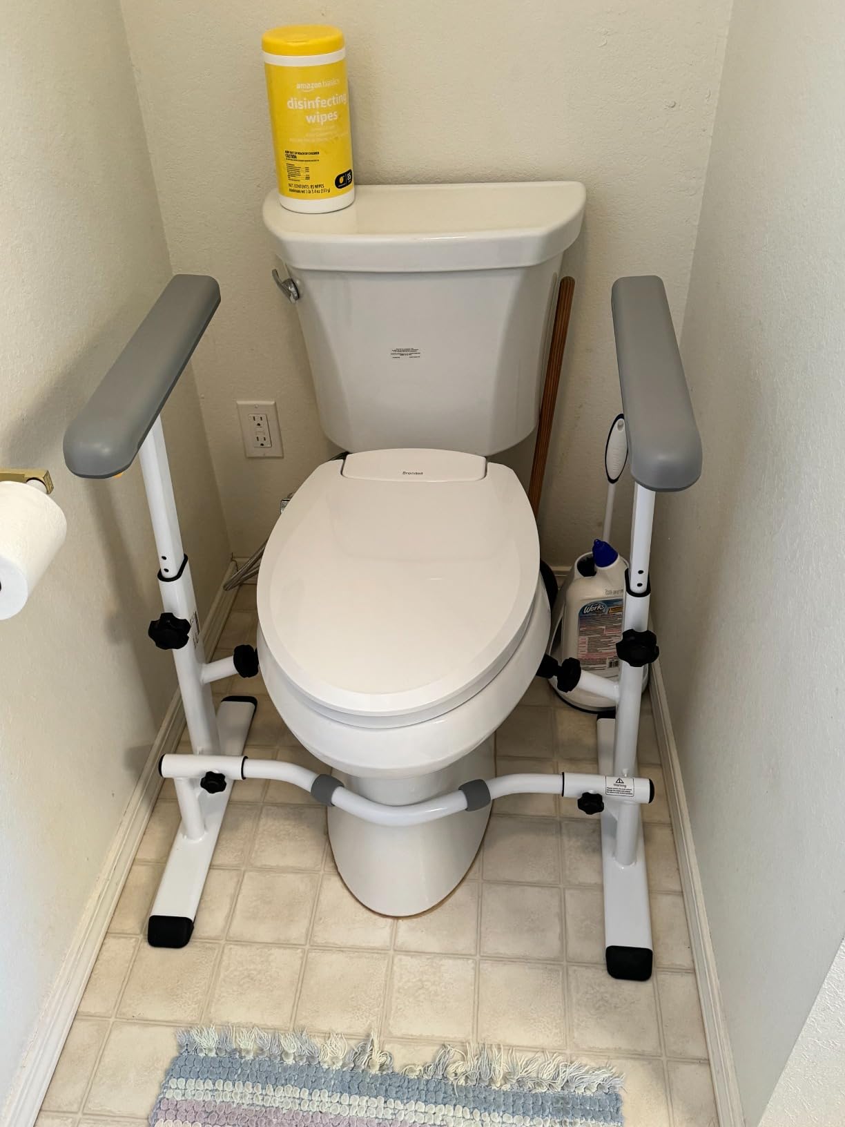 KMINA Toilet Safety Rails for Seniors, Adjustable Frame with Grab Bars customer photo 2