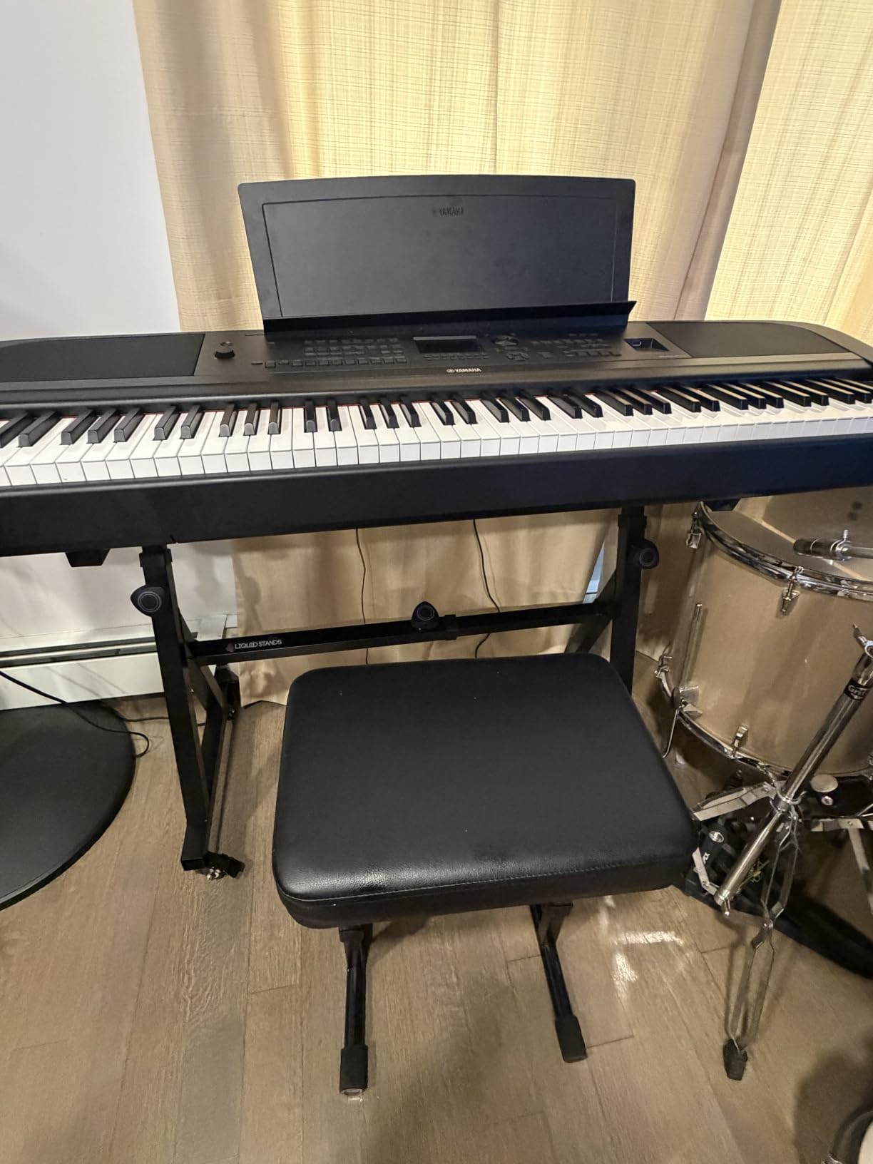 Liquid Stands Piano Bench Adjustable Stool – Music Keyboard Bench Seat for Piano Keyboard Stand with Black Padded Cushion for Musicians Piano Stool Chair (PU Leather) customer photo 1