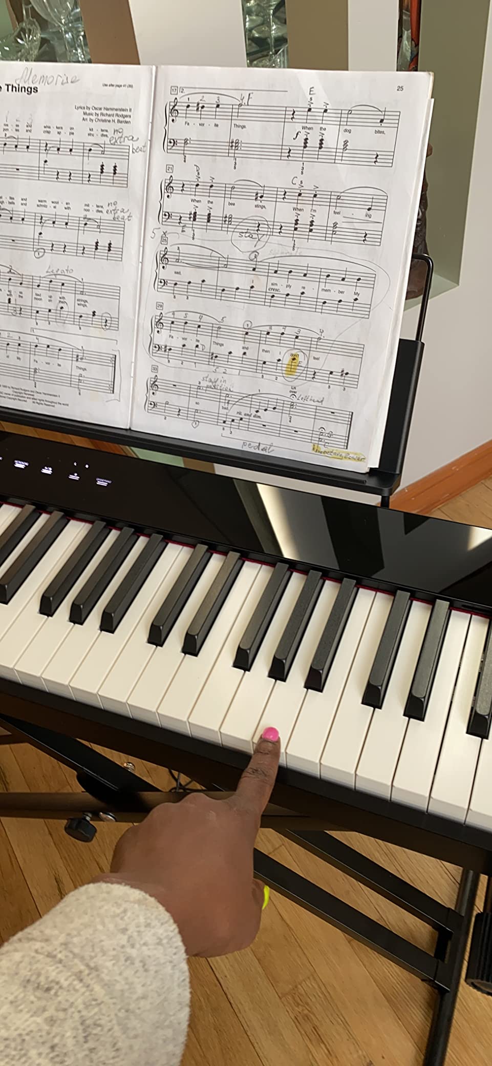 Casio Privia PX-S1100 – 88-Key Touch-Responsive Weighted Digital Piano | Ultra-Portable | Superior Sound | German Grand Tone, Bluetooth, Casio Music Space App | Mellow Beige customer photo 2