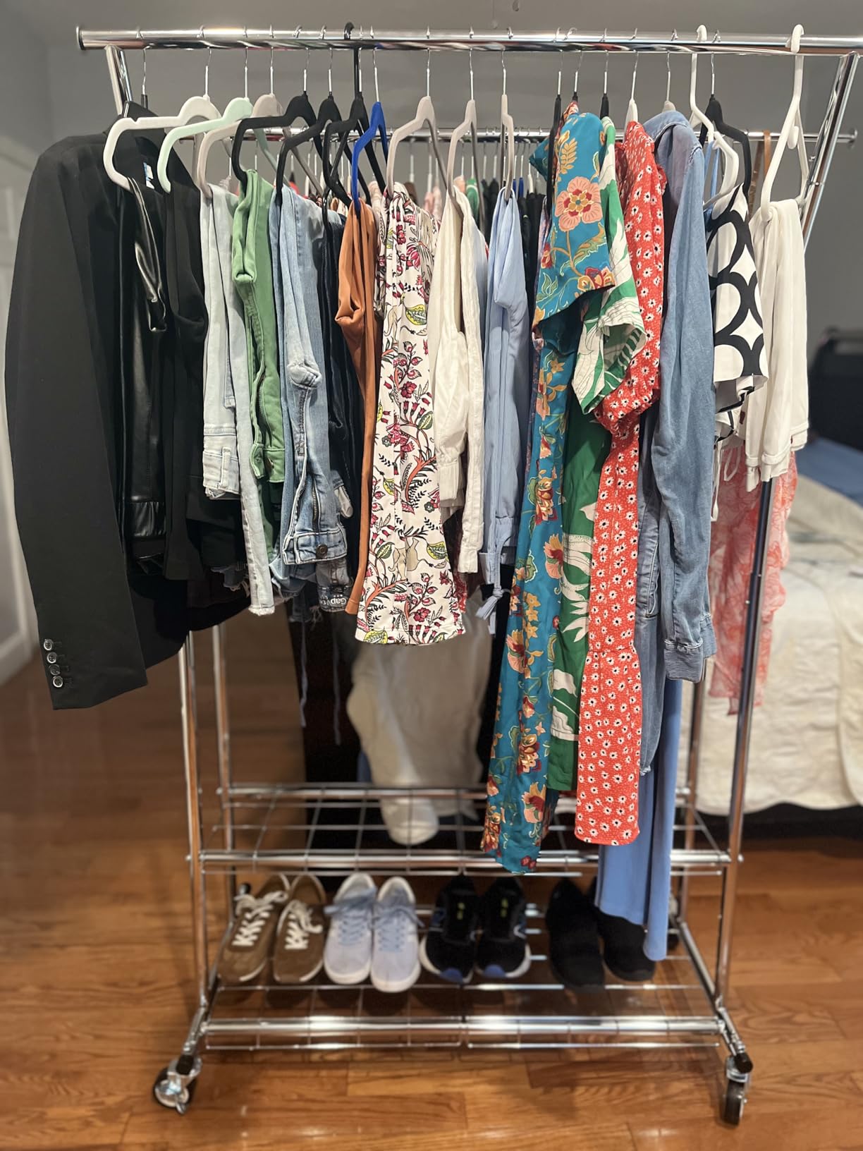 HYSEYY Heavy Duty Clothes Rack 620 LBS, Rolling Clothing Rack with Wheels customer photo 1