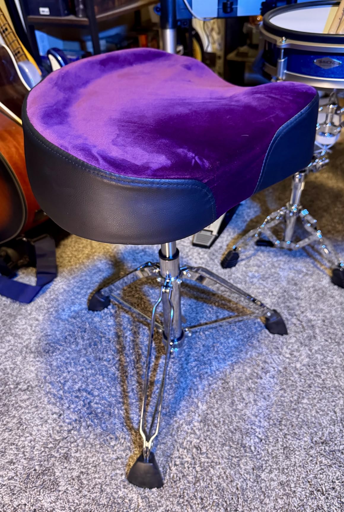 AKLOT Saddle Drum Throne, Hydraulic Druming Throne, Heavy Duty Seat, Height Adjustable Plush Chair, Motorcycle Style Drum Stool for Adults Drummers Grey customer photo 1